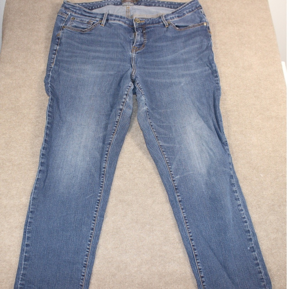 Torrid Boyfriend Straight Jeans Womens 18R Medium Wash Vintage Stretch‎ Denim